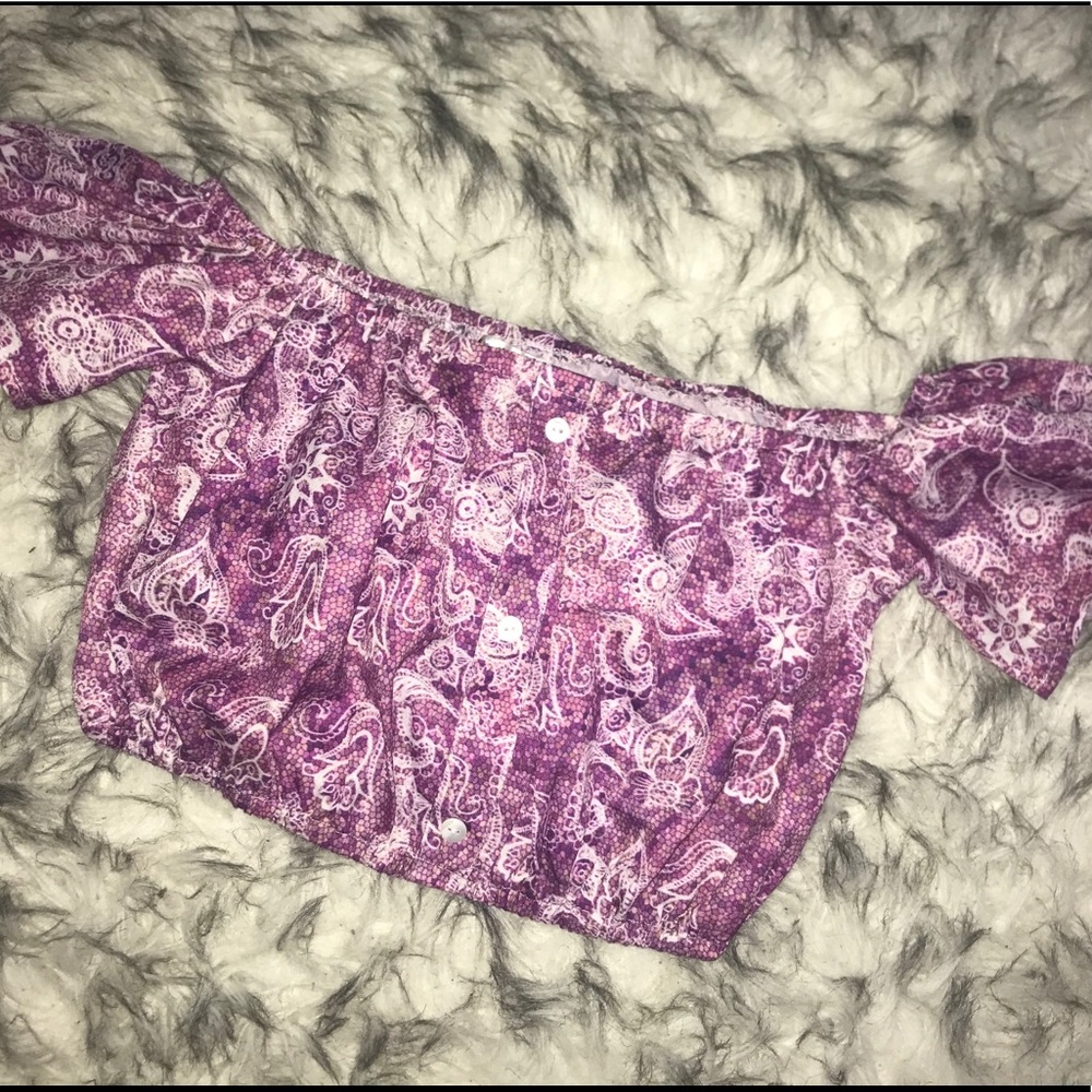 Pink paisley print crop top